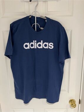Adidas unisex Men's/womans Navy Logo T-Shirt
